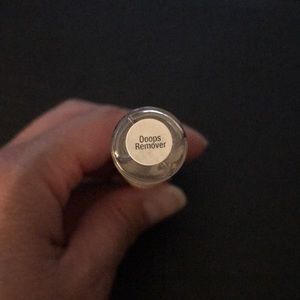 Lipsense Oops Remover